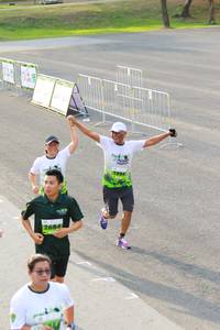 BIB: 1904, 2686
                            <button type="button" onclick="openModal(3553116)" class="btn btn-primary btn-sm float-right btn-popup" data-toggle="modal" data-target=".modal-high-quality">
                        <i class="fas fa-shopping-cart"></i> Add to Cart
                    </button>
                                            <button type="button" onclick="isThisMe(3553116, true)" class="btn btn-success btn-sm float-right btn-popup btn-isme hidden" data-toggle="tooltip" data-placement="bottom" title="นี่คือรูปของคุณใช่ไหม คลิกที่นี่เพื่อเอาเข้าอัลบั้ม">
                        <i class="fas fa-plus"></i> Add to album
                    </button>
                    <button type="button" onclick="isThisMe(3553116, false)" class="btn btn-warning btn-sm float-right btn-popup btn-isnotme hidden">
                        <i class="fas fa-ban"></i> Remove from album
                    </button>